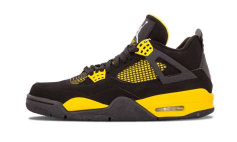 nike jordans zwart|jordan 4 thunder sneaker.